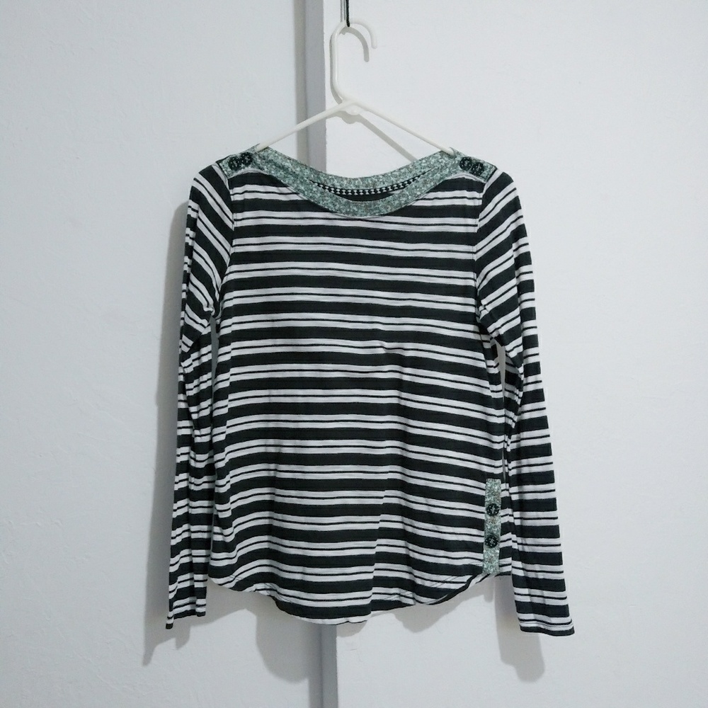Anthropologie postmark strips t shirt 
Size small